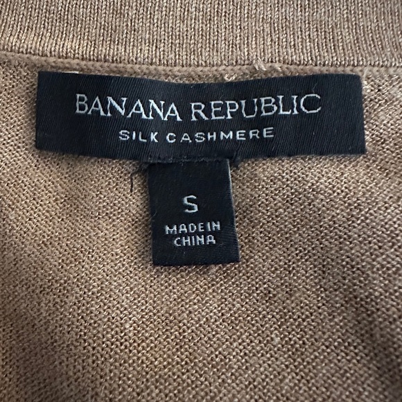 BANANA REPUBLIC Silk Cashmere Sweater Small Camel - Picture 7 of 7